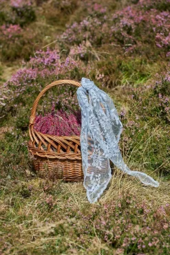 Bcmiriana Triangle Lace Scarf 3643