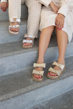 Be My Guest Suede CS8409