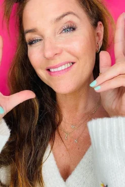 Bogstav halskæde m. sten