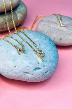 Bogstav halskæde m. sten