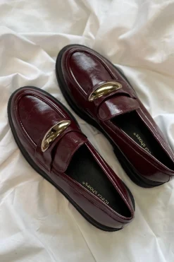Calla Loafer