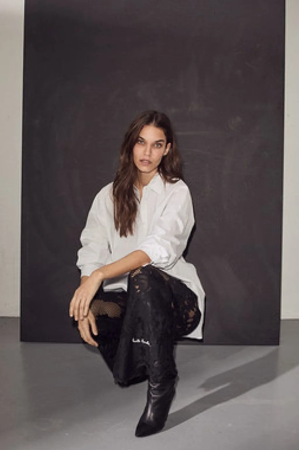 Curvey Lace Hem Pant HL10214