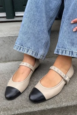 Dreaming Of Love CS8528