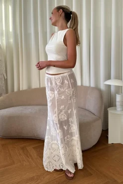 Ellinoric Lace Maxi Skirt