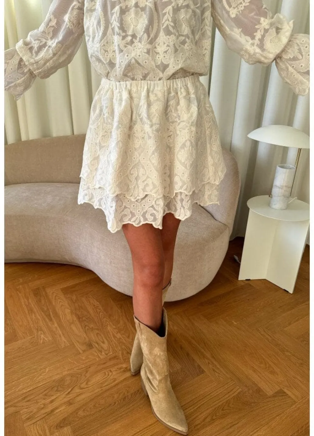 Ellinoric Lace Mini Skirt