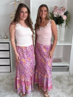 Emma And Klara 156062B