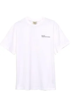 Essential T-Shirt 610560