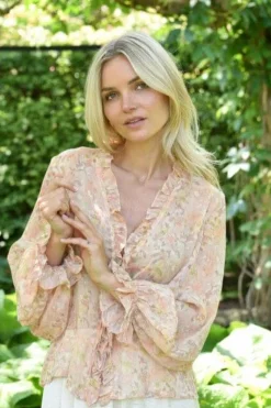 Flounce Blouse AV4936