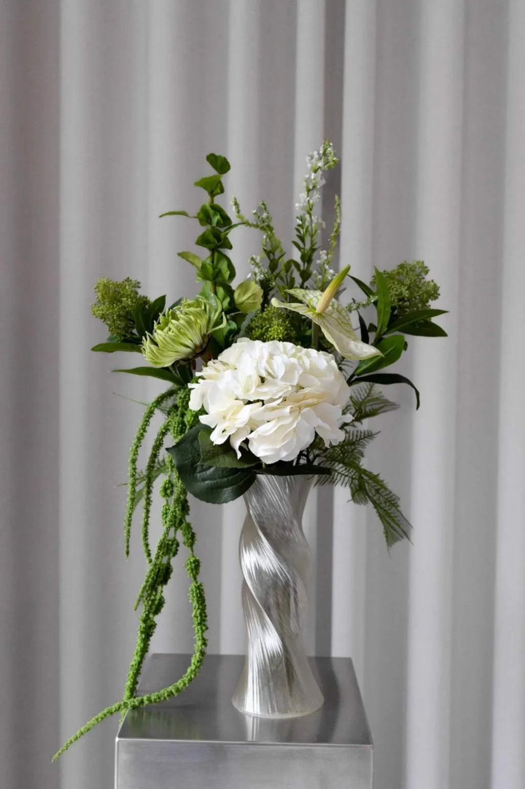 Forest Dawn Bouquet 02-318