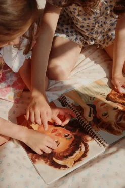 Glam Me Up Sticker Book Fsc Ks102869