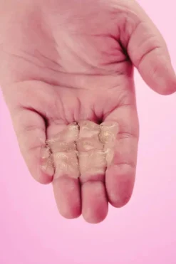 Glow Your Own Way + Shimmer Tanning Gelé