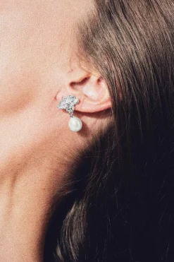 Hollow Cloud Earrings