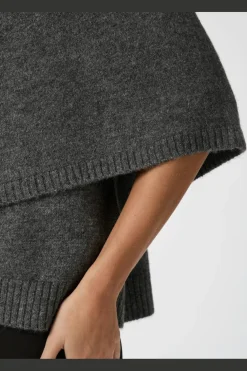 Josei Double Knit Cape 165798