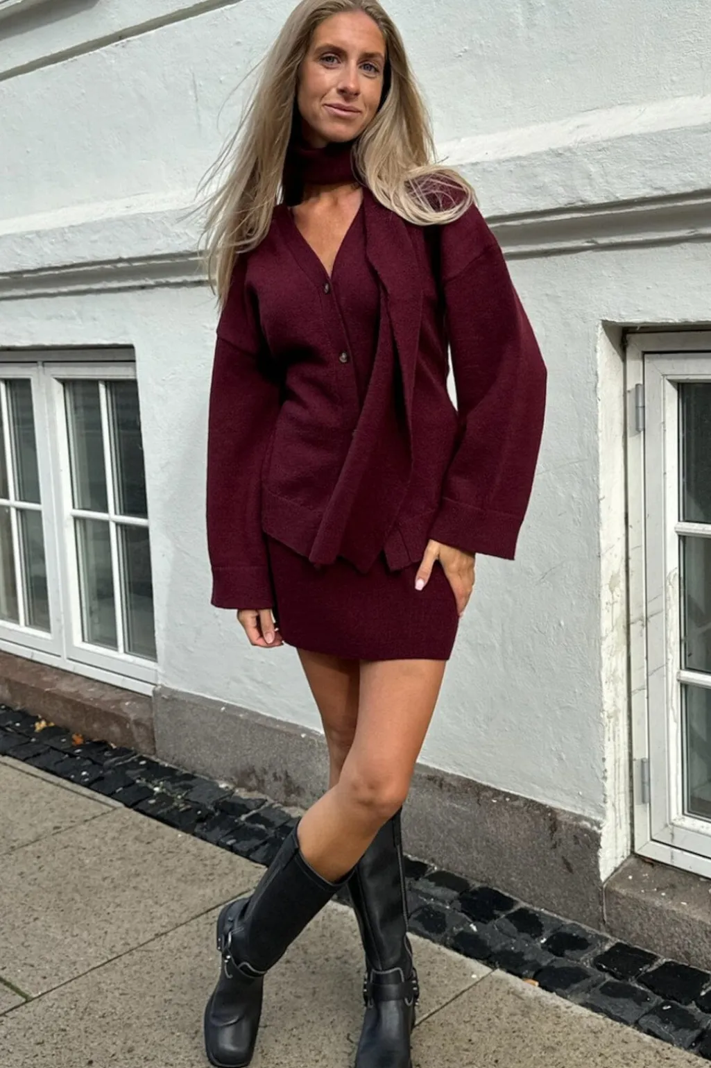 Karmaic Fitted Cardigan H095-3