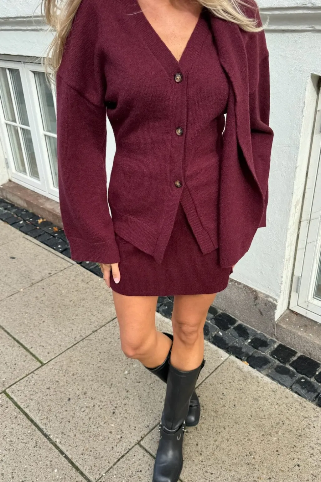 Karmaic Fitted Cardigan H095-3