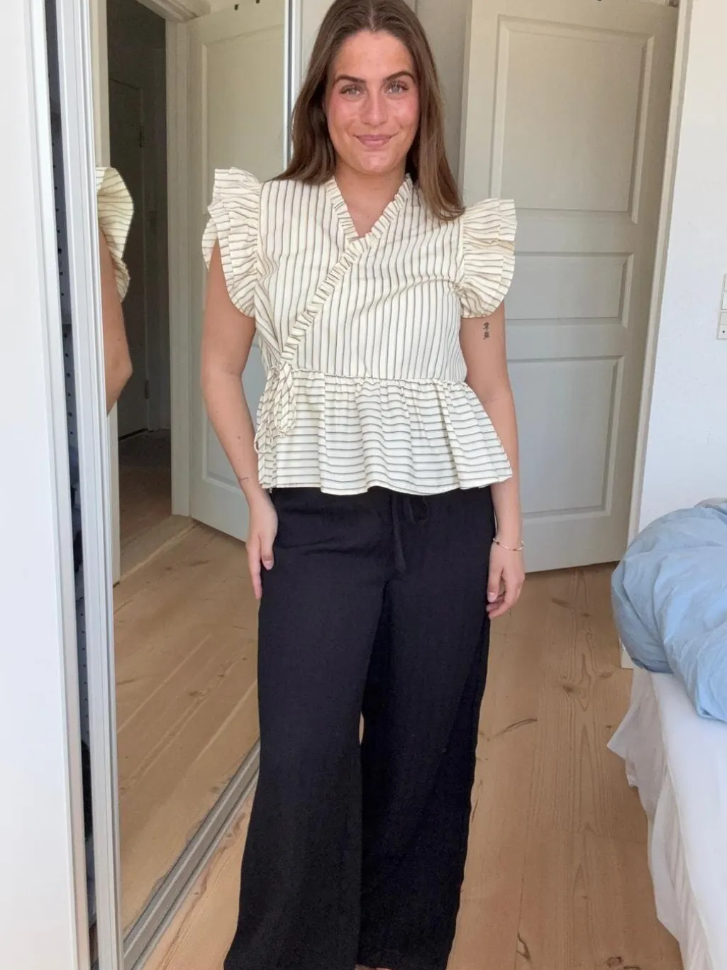 Katarina And Josefine 158044B