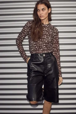 Leather Bermudas HL10207