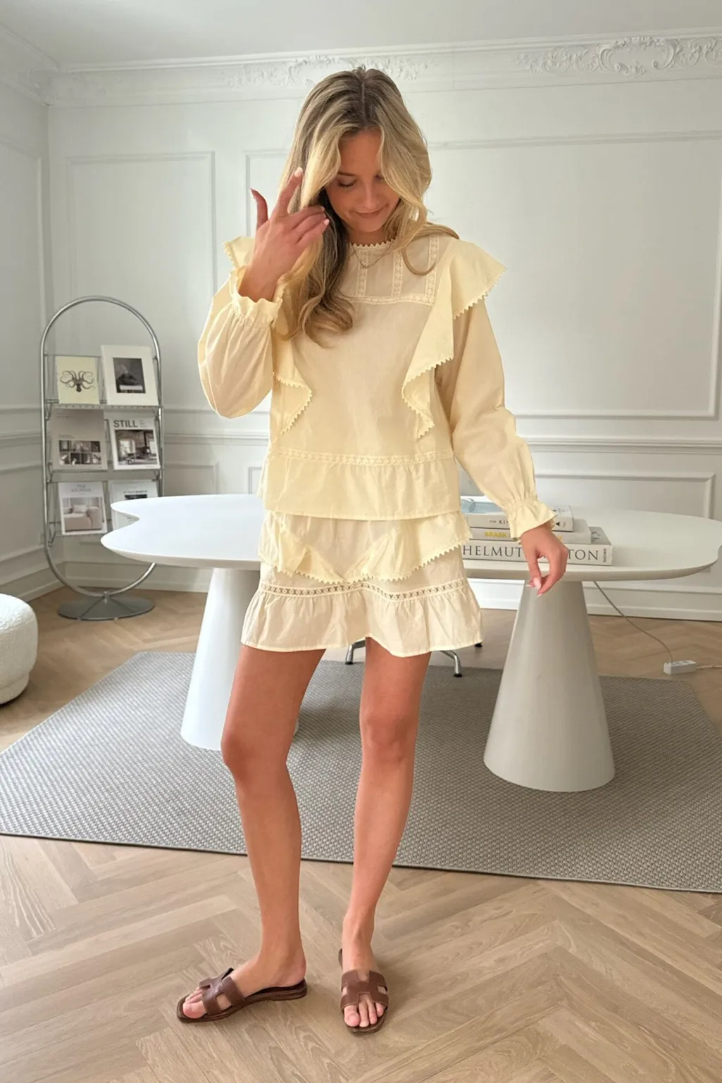 Leonoraic Lace Mini Skirt