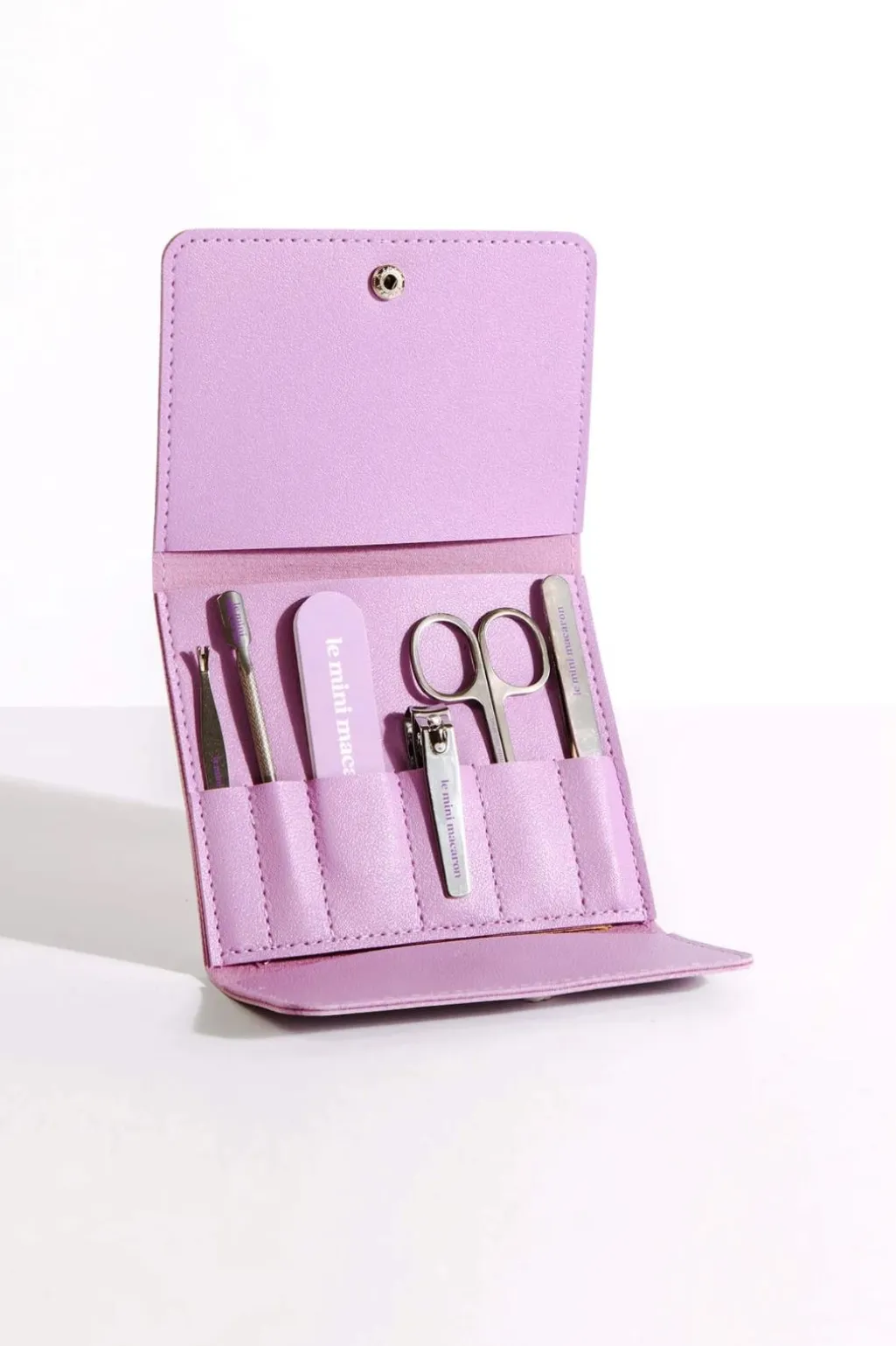 Les Essentiels AC018