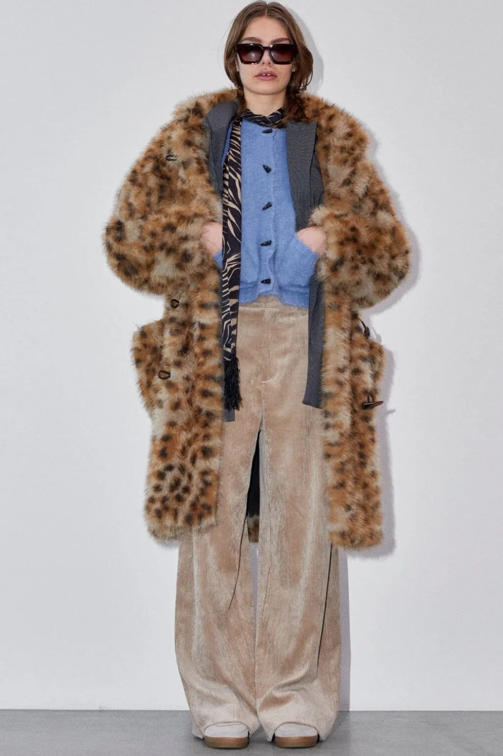 Lessiah 253152825343