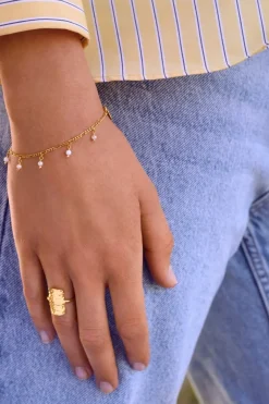 Lula White Bracelet 8519a