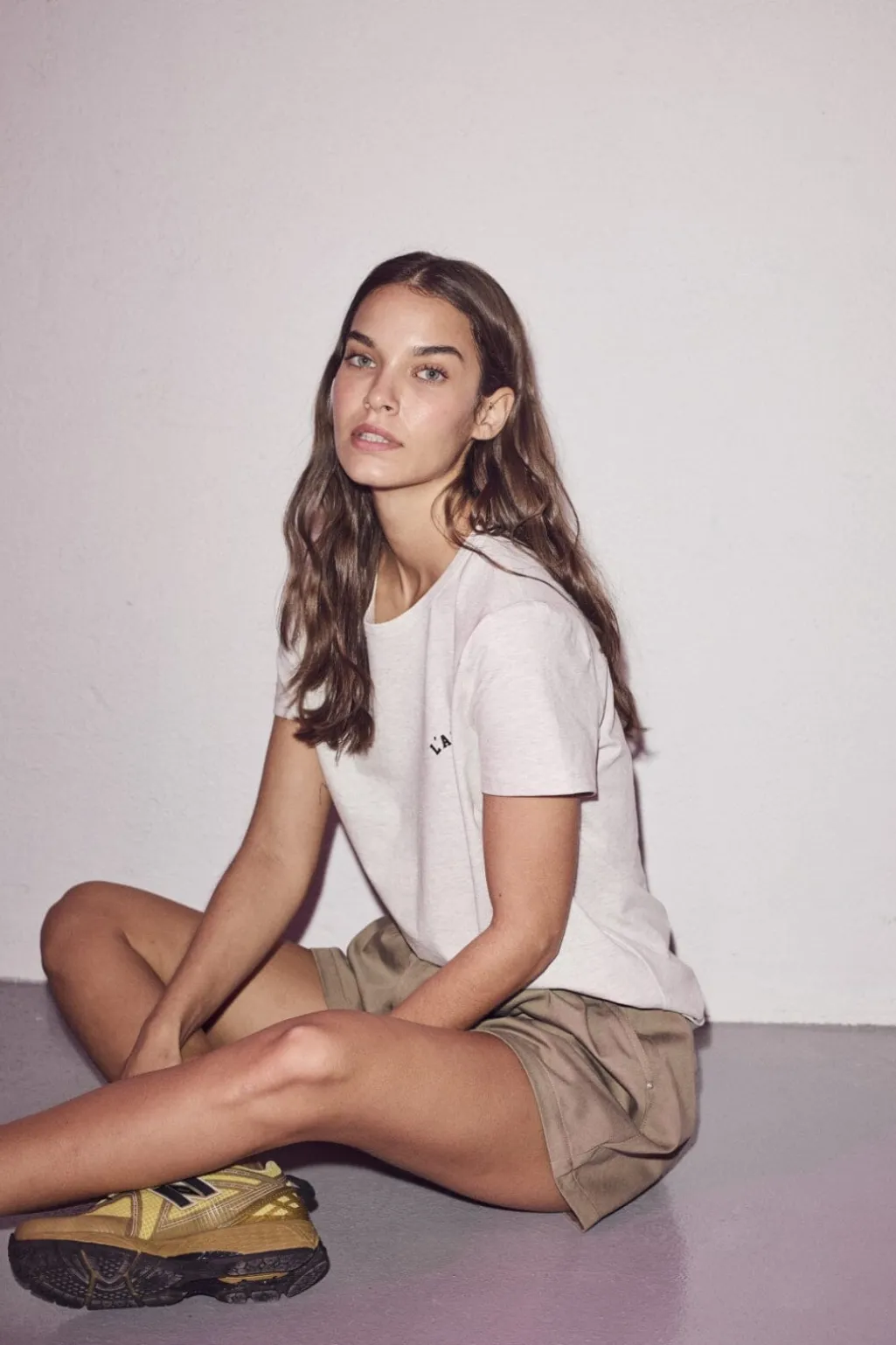 Mini Curve Logo Tee HL10097