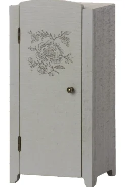 Miniature Closet