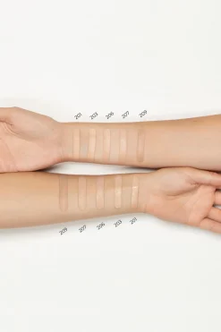 Natural Glow Liquid Foundation Cool Beige 209