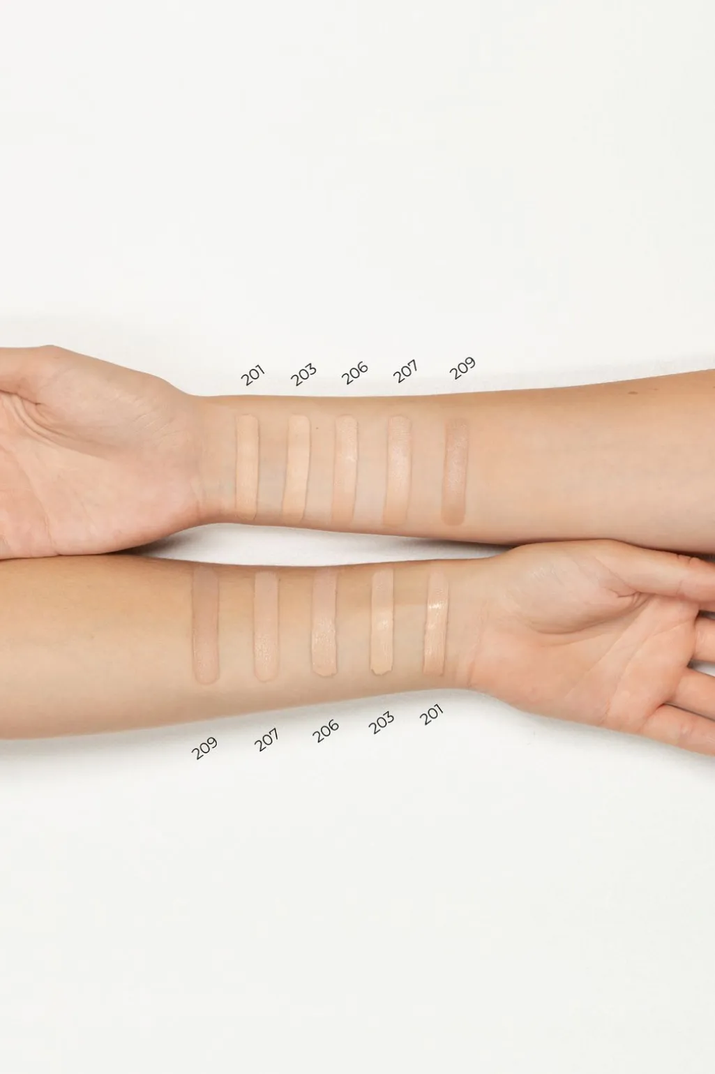 Natural Glow Liquid Foundation Cool Ivory 201