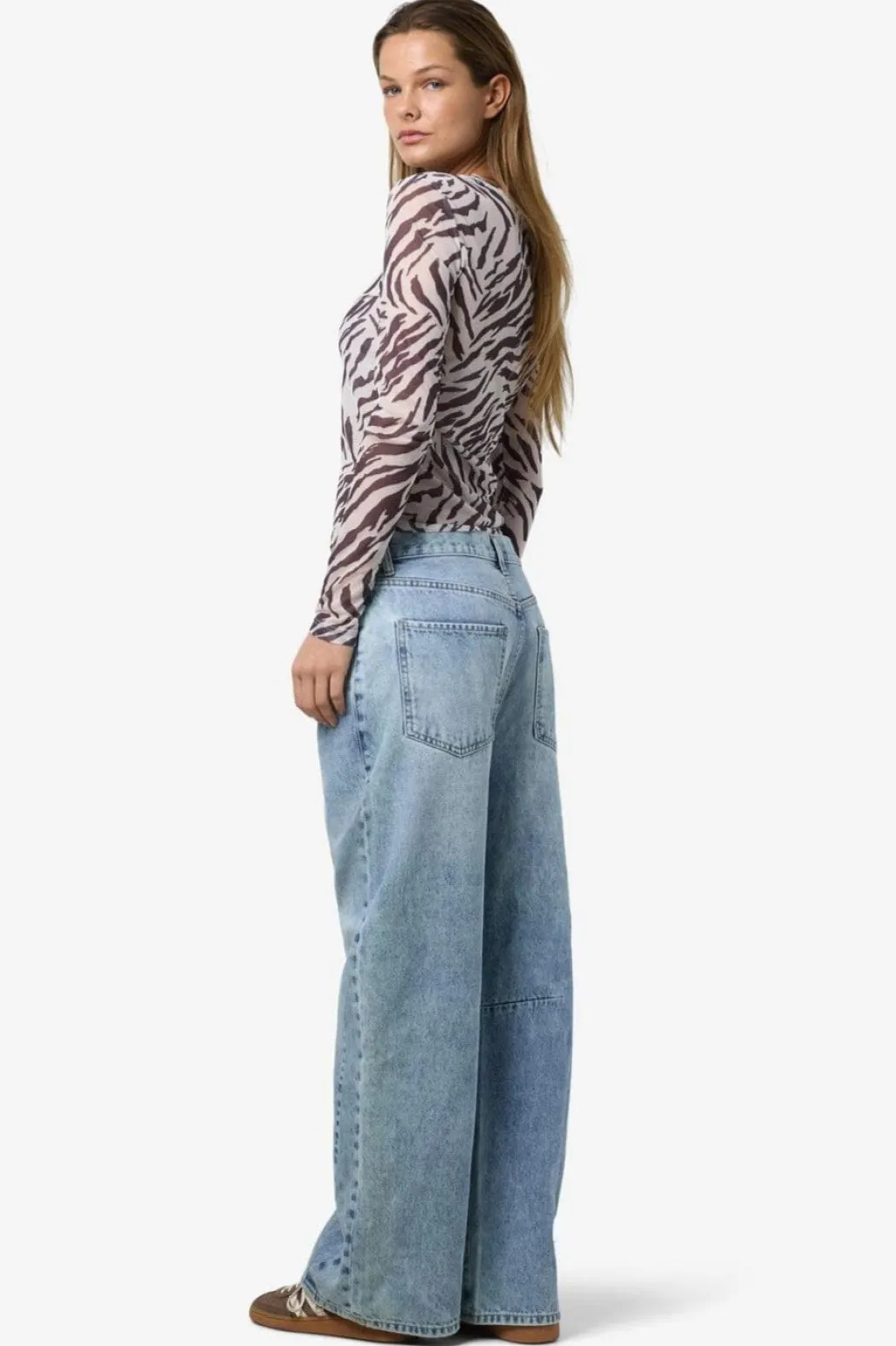 Nmjudith L/S Mesh Top Bg Fwd