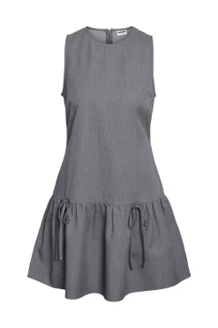 Nmtilla S/L O-Neck Tie Peplum Dress