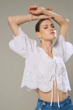 Onlmiffy S/S Emb Tie Top