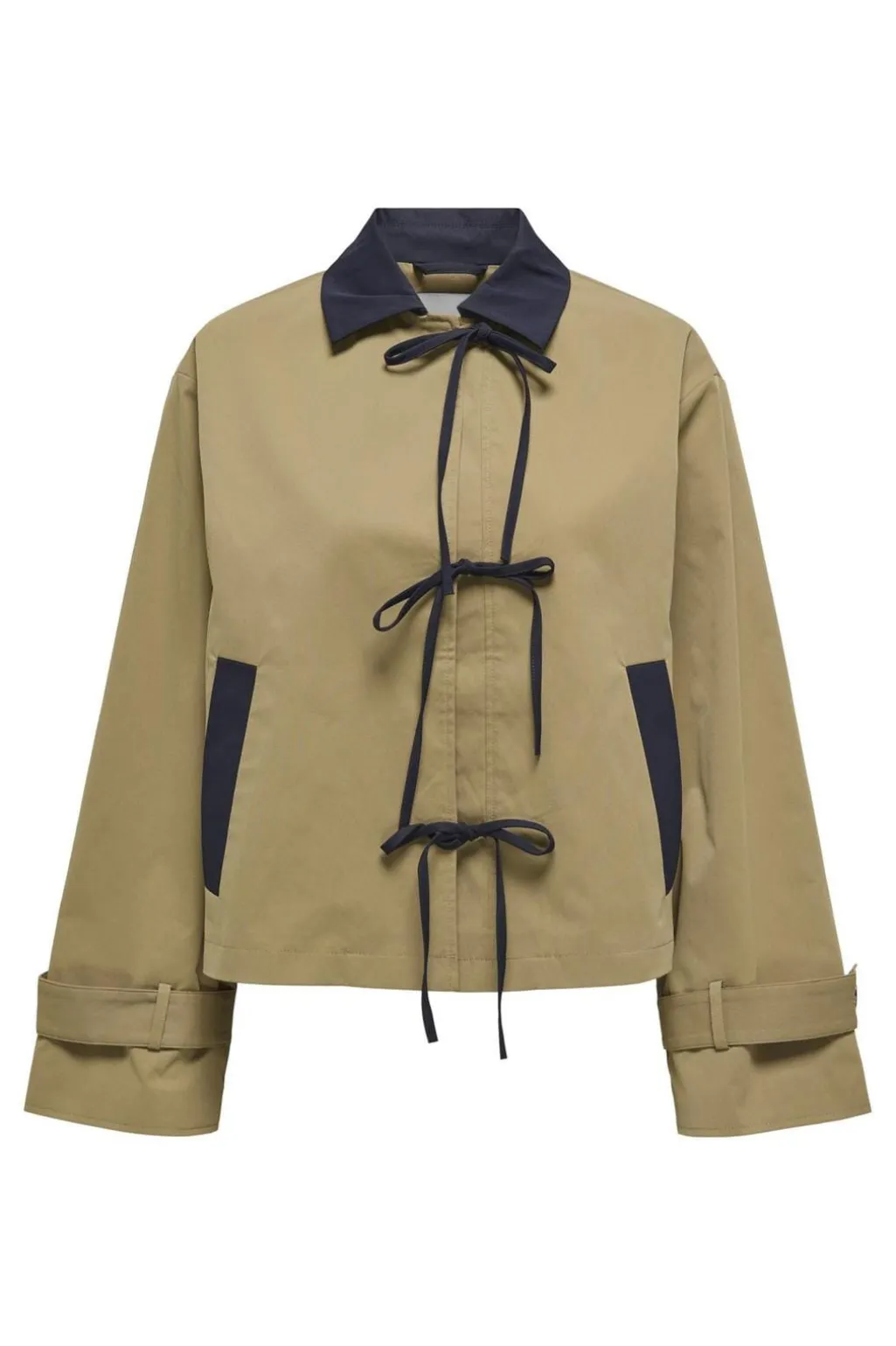 Onlorchid Short Bow Coat