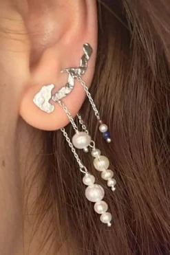 Petit Pearl Berries Behind Ear Earring 1311-00