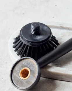 Replaceable brush heads