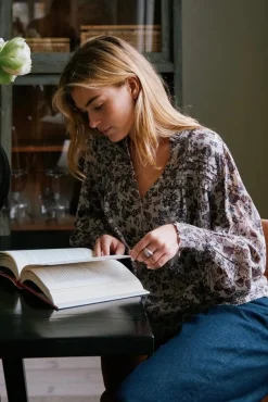 Rhia Drapy Ivy Blouse 163797