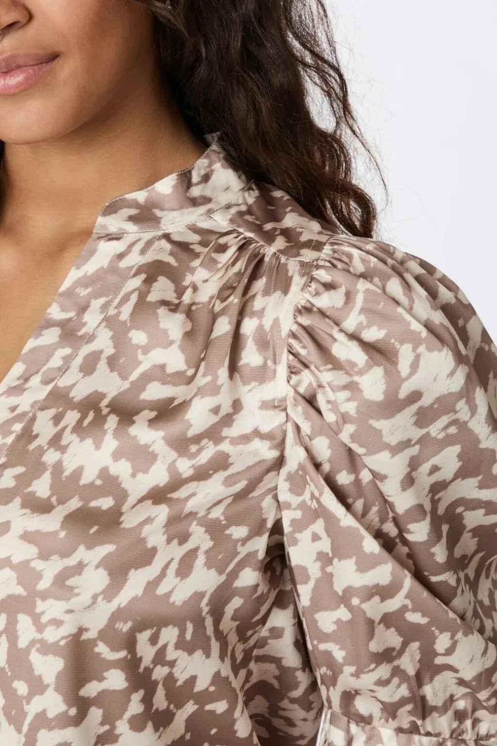 Roella Graphic Fade Blouse 165274