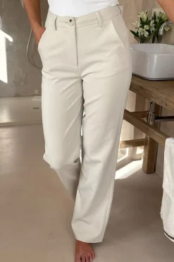 Signatureic Pants A23778