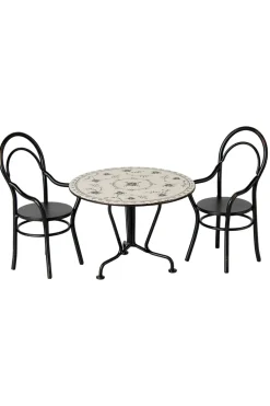 Spisebord Med 2 Stole