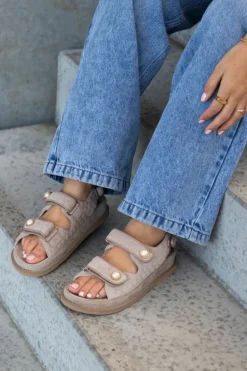 The Pearl Sandal CS8579