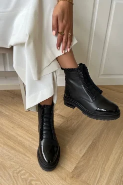 The Pretty Collection