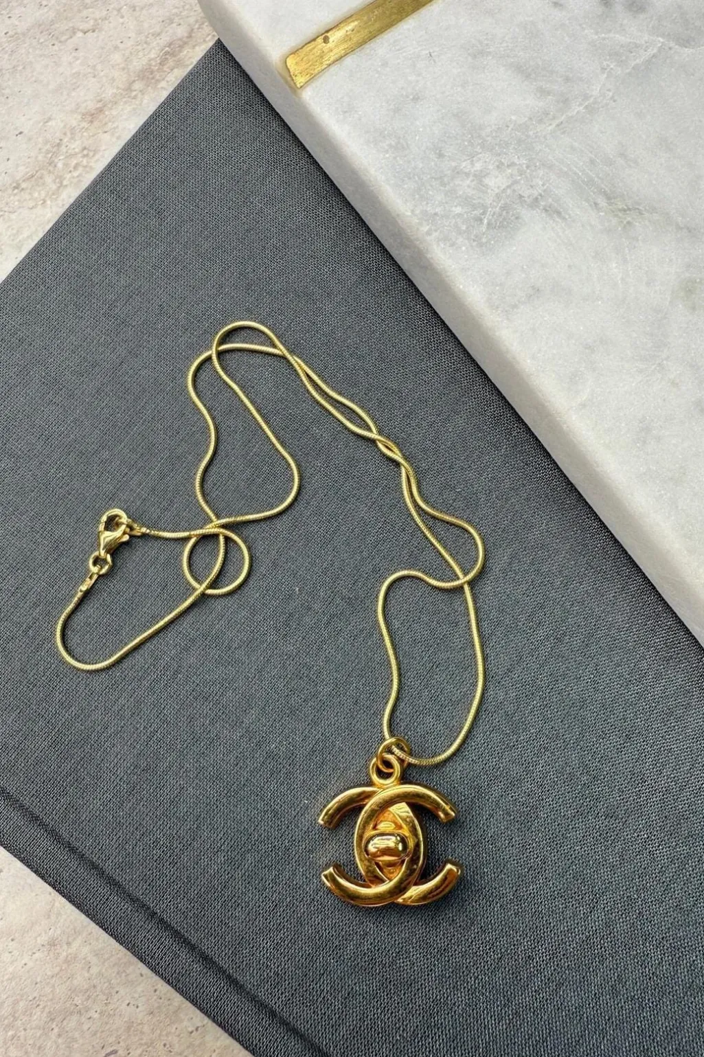 Vintage Chanel CC Vedhæng 1