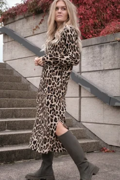 Vogue Big Leo Dress Eksklusiv hos Molly&My