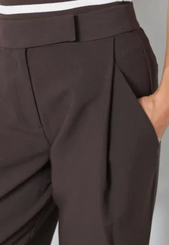 Volacc Carrot Pleat Pant 31560