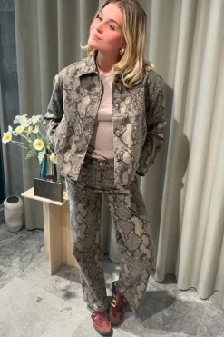 Yasleonora Denim Jeans